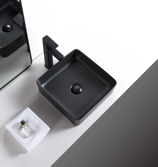 Wastafel keramik kotak hitam Classica Italiano TC-027BK