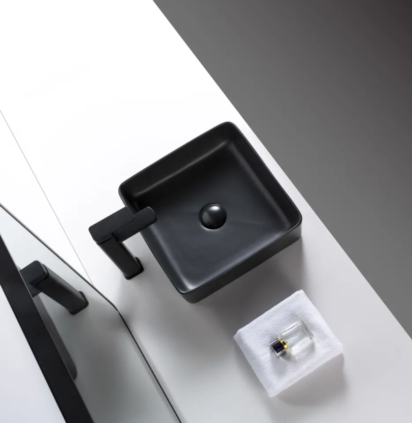 Wastafel keramik kotak hitam Classica Italiano TC-027BK